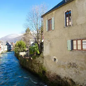 https://les-deux-rives.midi-pyreneeshotels.com