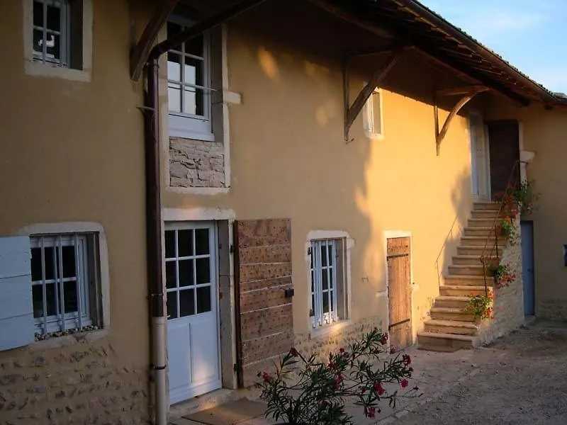 Гостевой дом Bed & Breakfast - Maison De Marie Messimy-sur-Saone