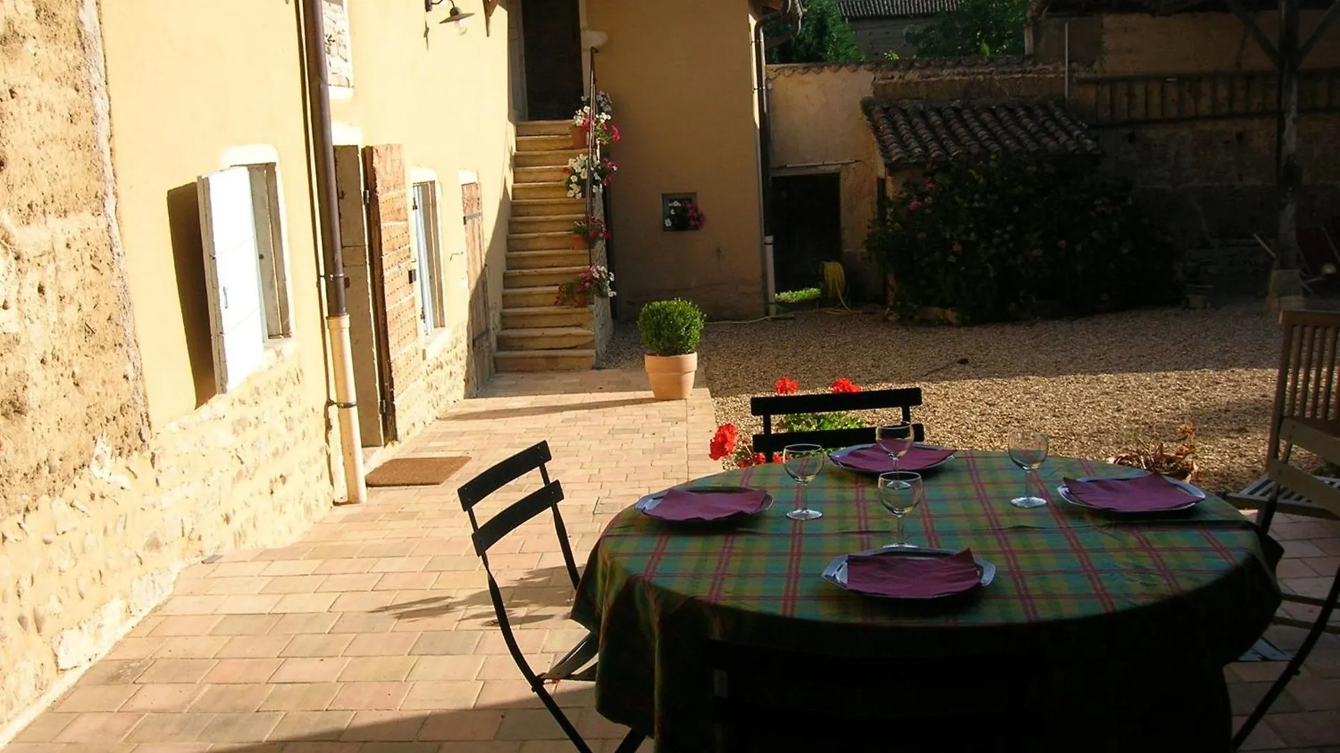 Гостевой дом Bed & Breakfast - Maison De Marie Messimy-sur-Saone